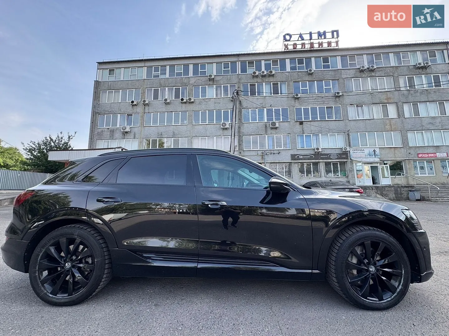 2019 Audi e-tron - мініатюра 12