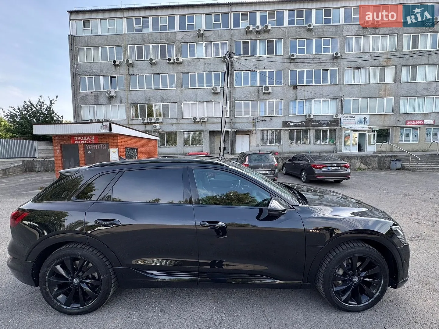 2019 Audi e-tron - мініатюра 11