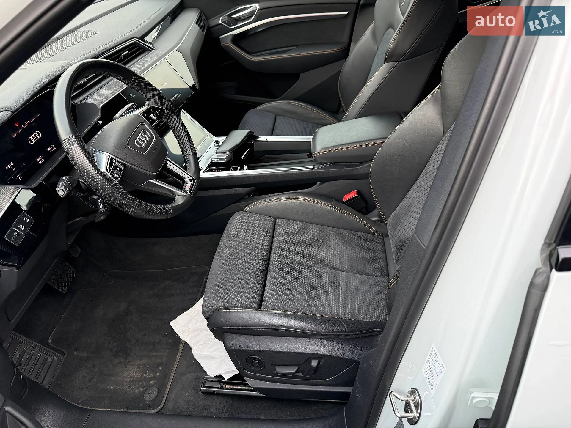 2021 Audi e-tron - мініатюра 22