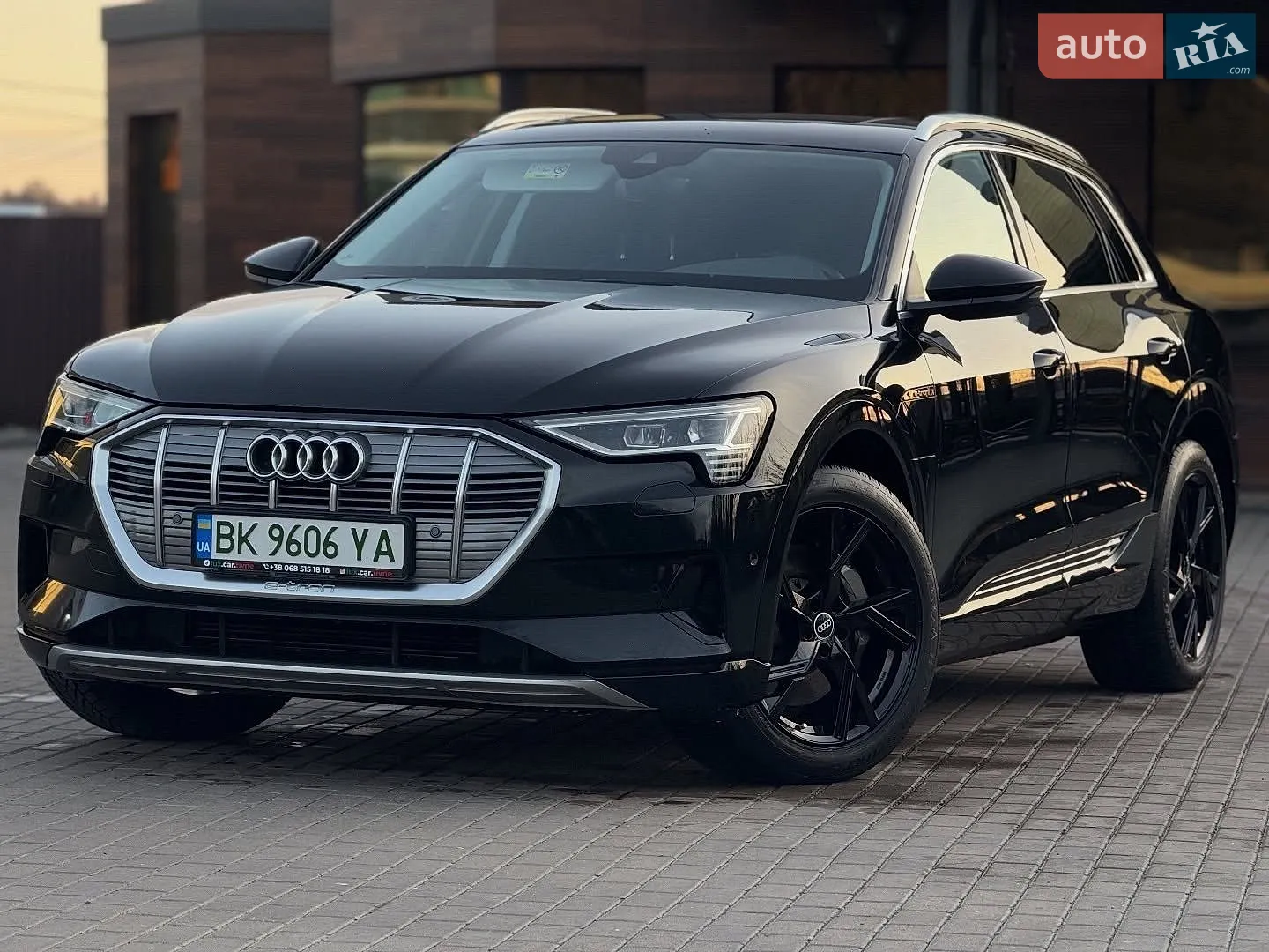 2020 Audi e-tron - фото 1