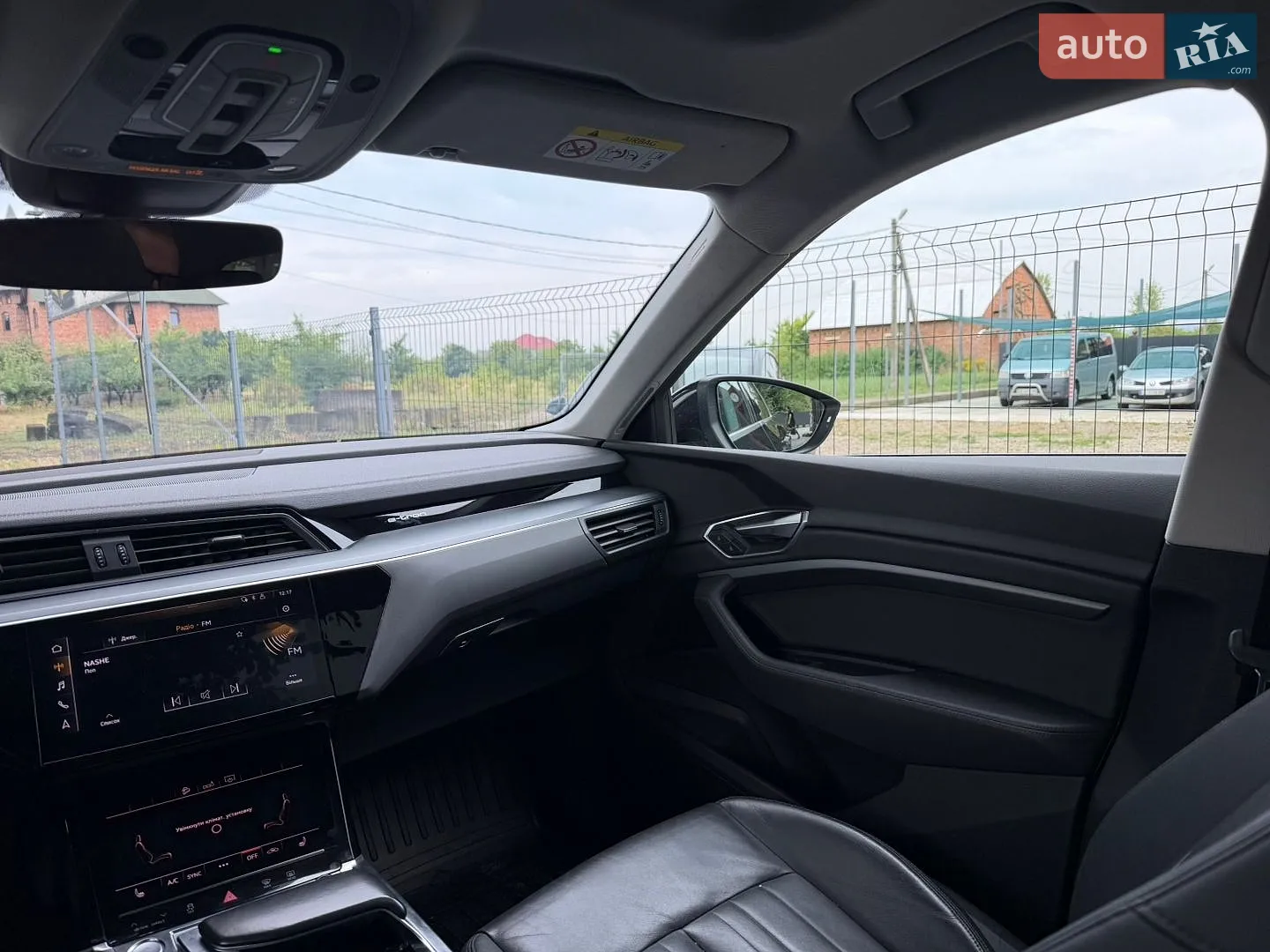 2019 Audi e-tron - мініатюра 14