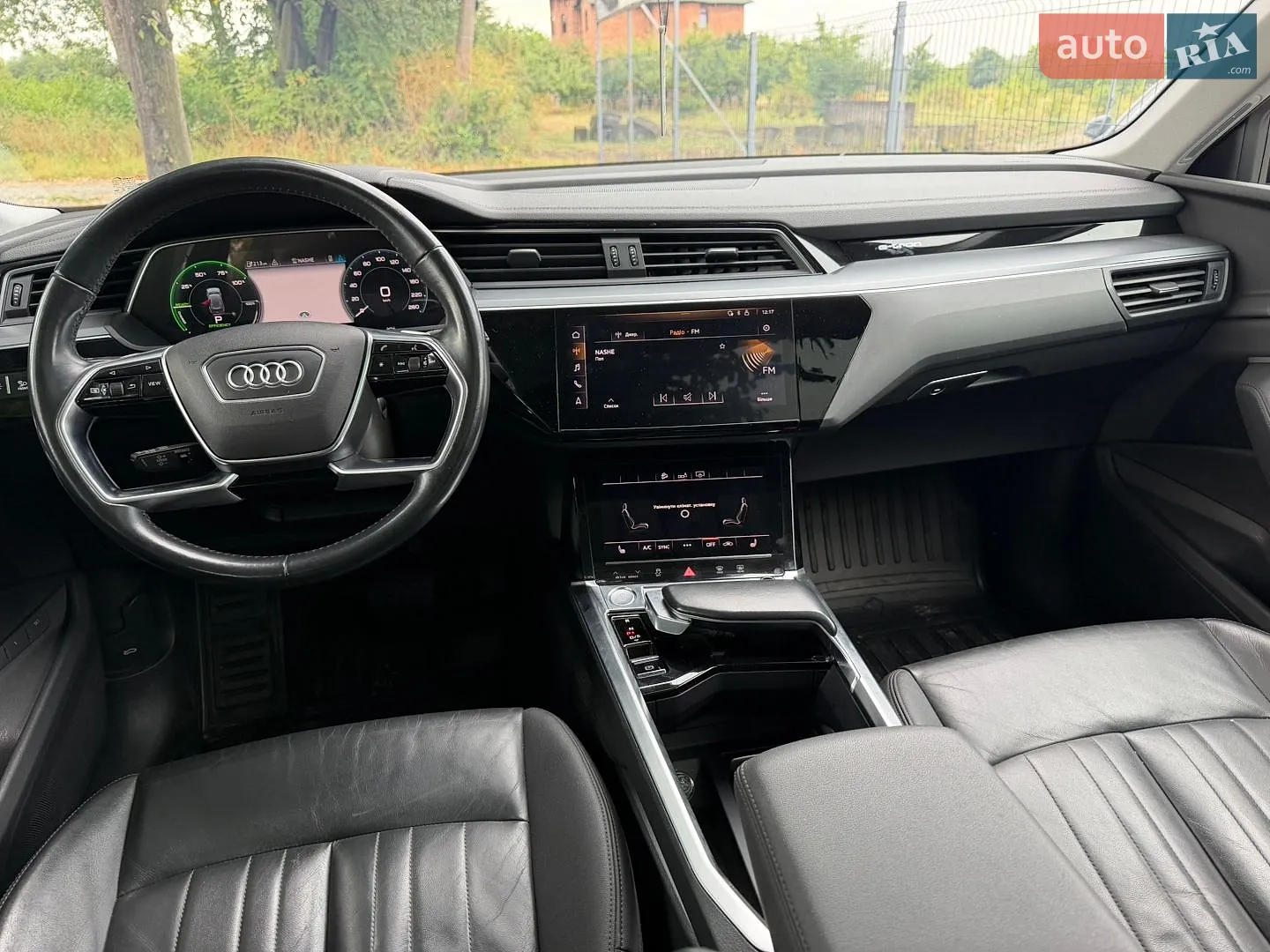 2019 Audi e-tron - мініатюра 16