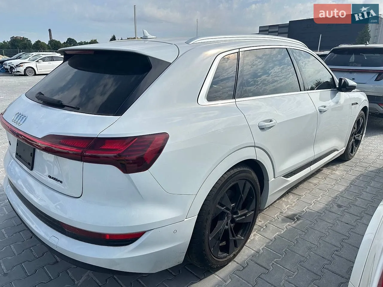 2021 Audi e-tron - мініатюра 25