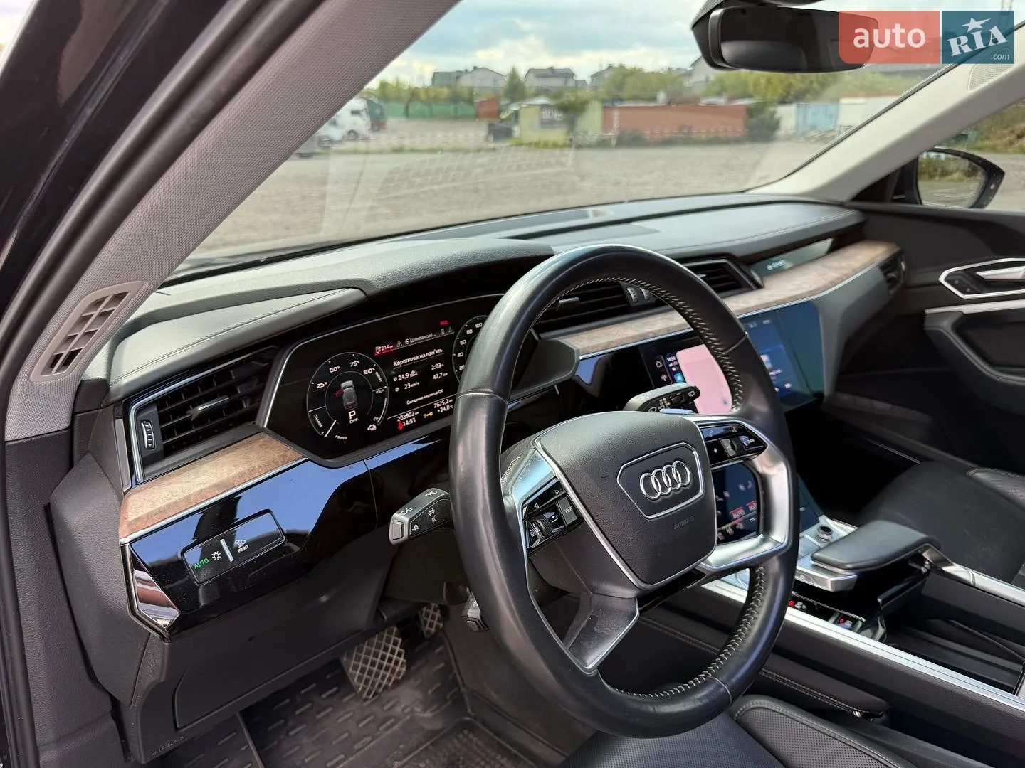 2019 Audi e-tron - мініатюра 33