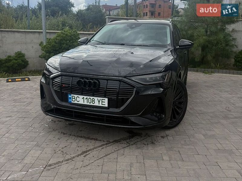 Audi e-tron 2019