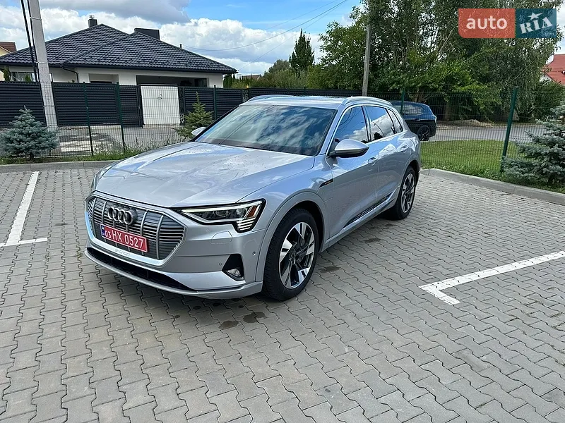 Audi e-tron