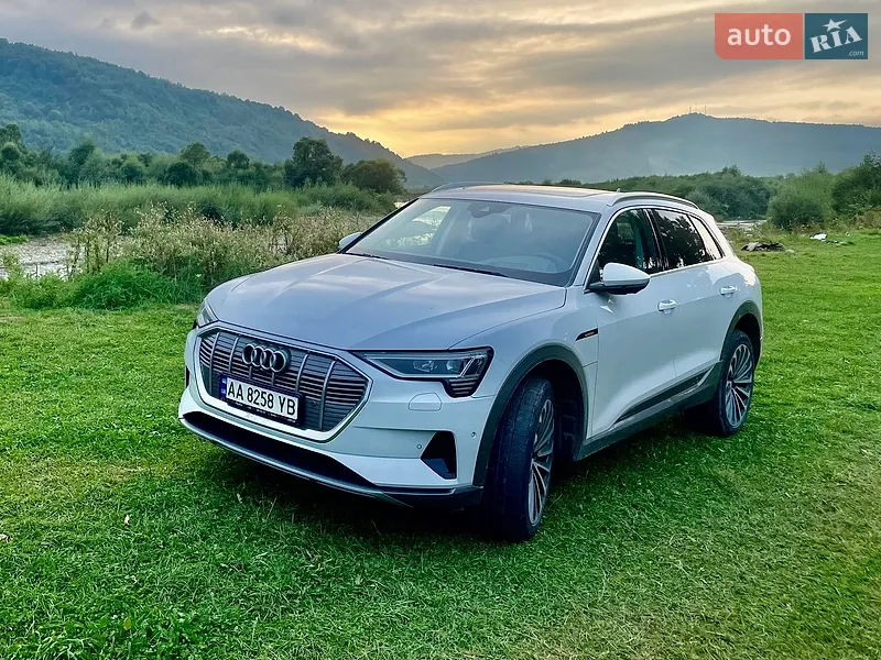 Audi e-tron