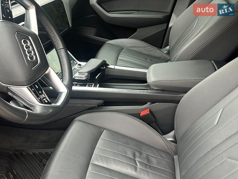 Внедорожник / Кроссовер Audi e-tron 2022 в Хмельницком