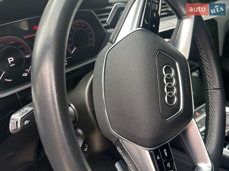 Внедорожник / Кроссовер Audi e-tron 2022 в Хмельницком
