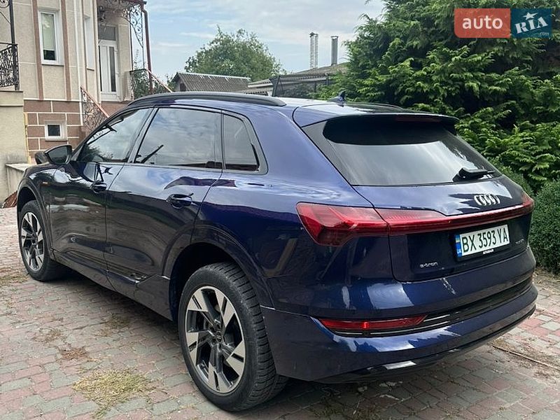 Внедорожник / Кроссовер Audi e-tron 2022 в Хмельницком
