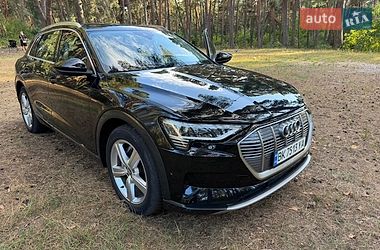 Внедорожник / Кроссовер Audi e-tron 2019 в Ровно