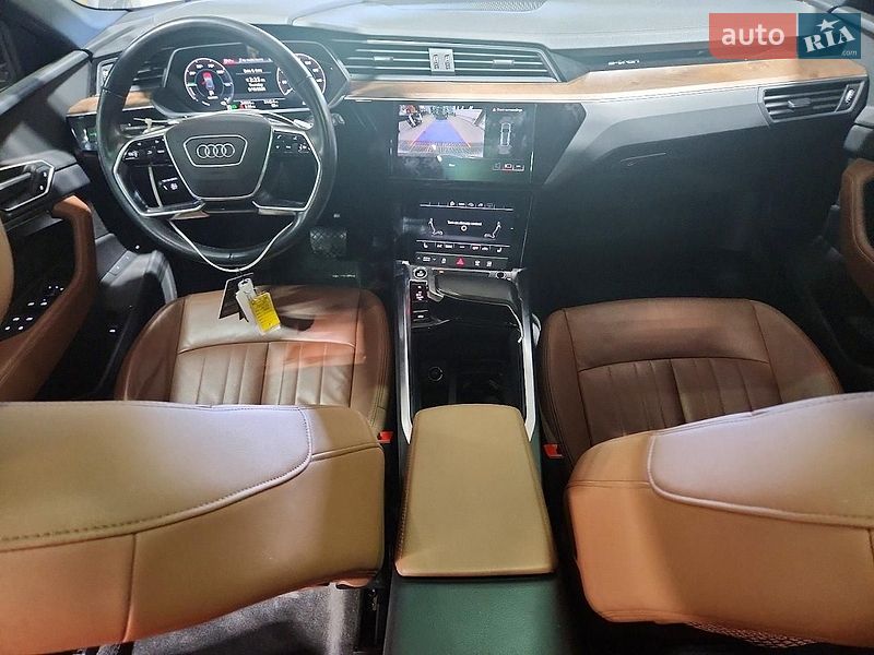 Позашляховик / Кросовер Audi e-tron 2021 в Львові