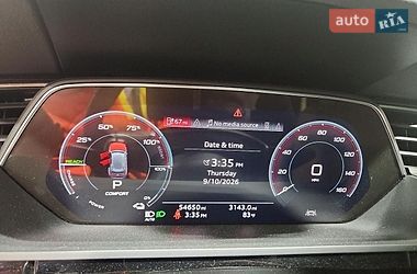 Позашляховик / Кросовер Audi e-tron 2021 в Львові