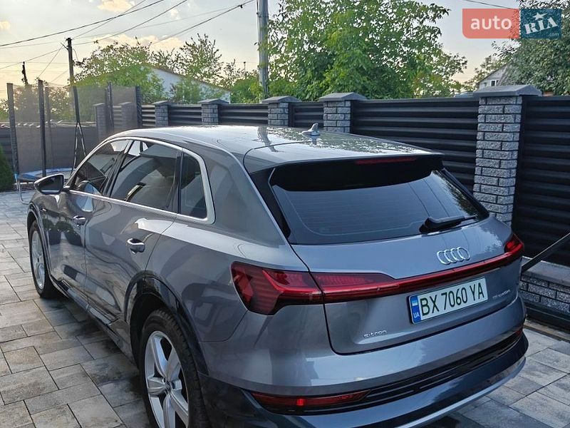 Внедорожник / Кроссовер Audi e-tron 2019 в Хмельницком