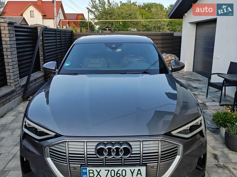 Внедорожник / Кроссовер Audi e-tron 2019 в Хмельницком