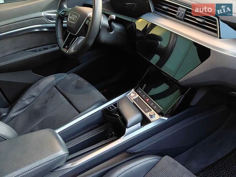 Внедорожник / Кроссовер Audi e-tron 2019 в Хмельницком