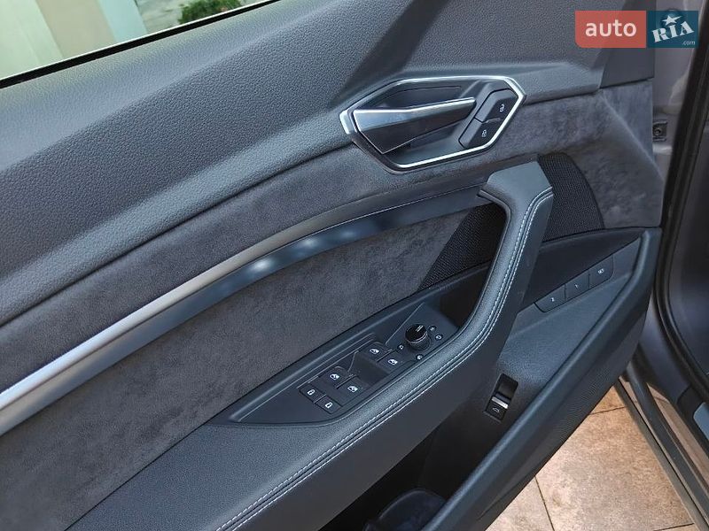Внедорожник / Кроссовер Audi e-tron 2019 в Хмельницком