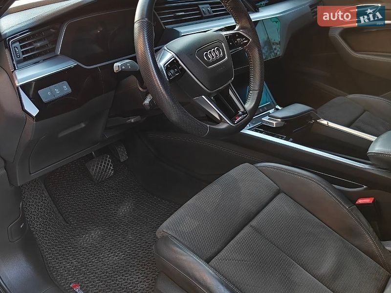 Внедорожник / Кроссовер Audi e-tron 2019 в Хмельницком
