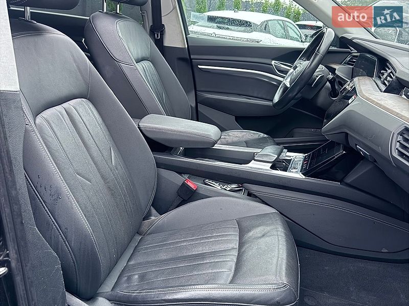 Позашляховик / Кросовер Audi e-tron 2019 в Луцьку