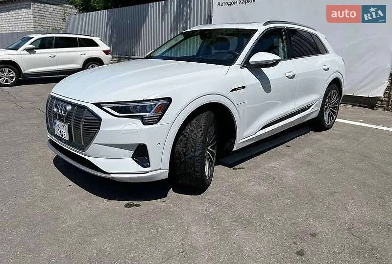 Audi e-tron 2019