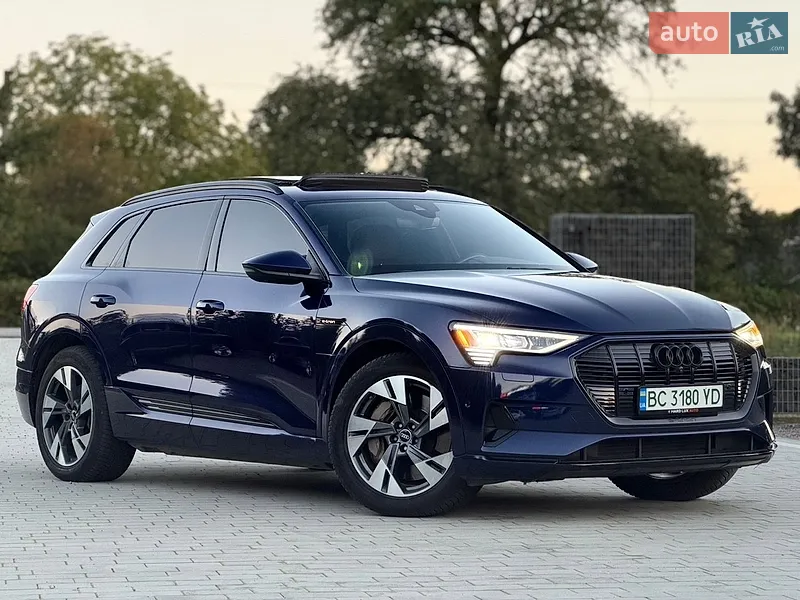 Audi e-tron 2021