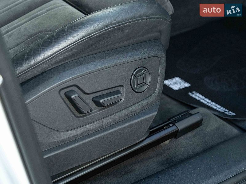 Позашляховик / Кросовер Audi e-tron 2020 в Чернівцях