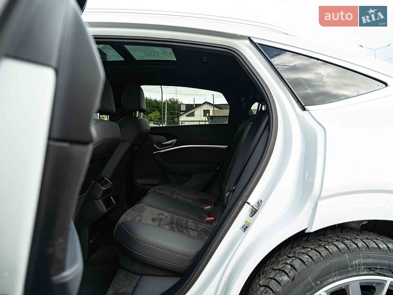 Позашляховик / Кросовер Audi e-tron 2020 в Чернівцях
