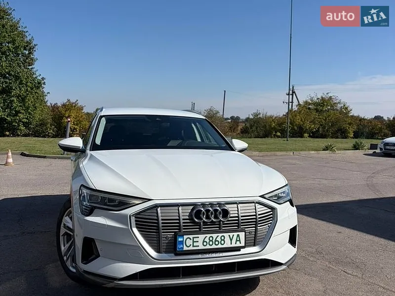 Audi e-tron 2019