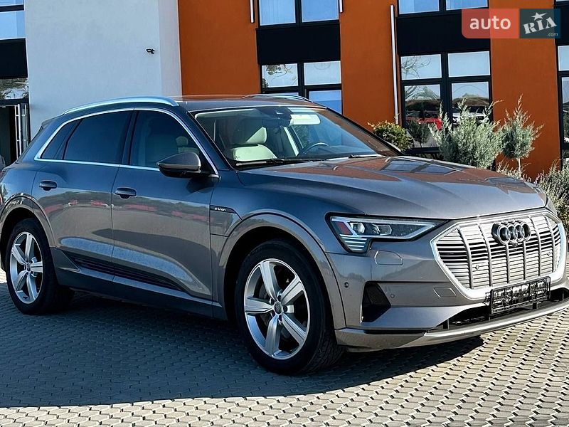 Audi e-tron 2019