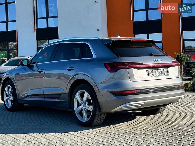 Позашляховик / Кросовер Audi e-tron 2019 в Одесі