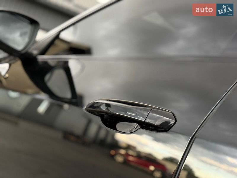 Внедорожник / Кроссовер Audi e-tron 2021 в Дубно