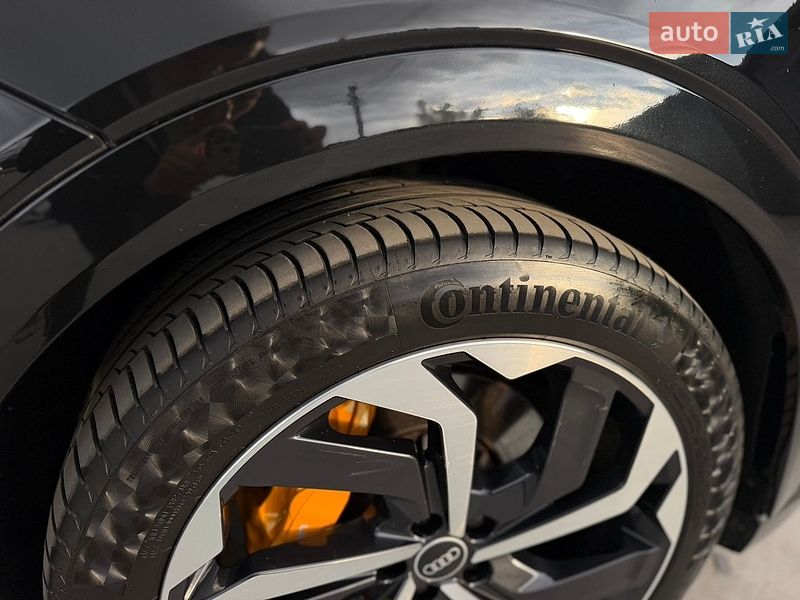 Внедорожник / Кроссовер Audi e-tron 2021 в Дубно