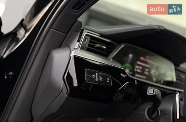 Внедорожник / Кроссовер Audi e-tron 2021 в Дубно