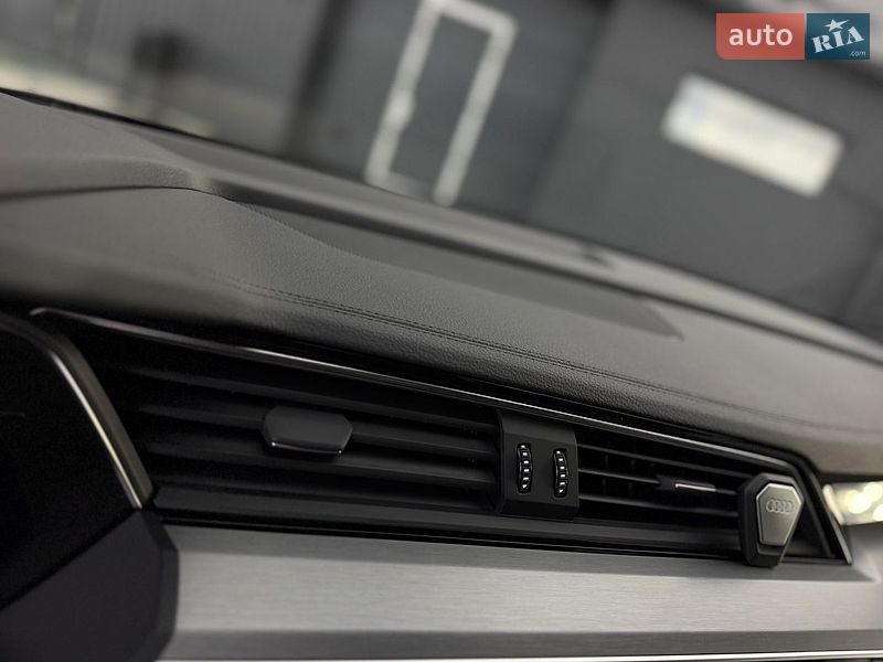 Внедорожник / Кроссовер Audi e-tron 2021 в Дубно