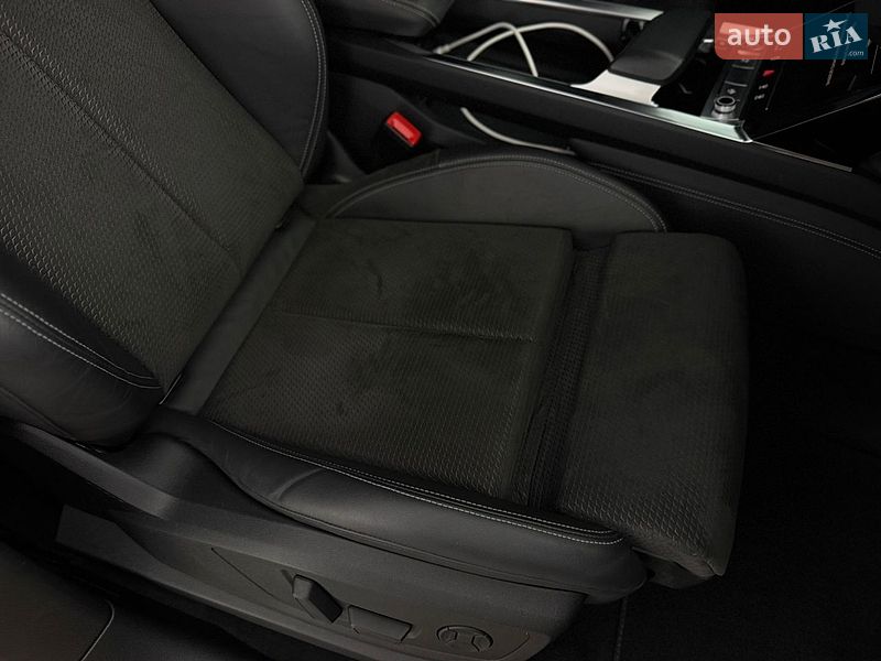 Внедорожник / Кроссовер Audi e-tron 2021 в Дубно