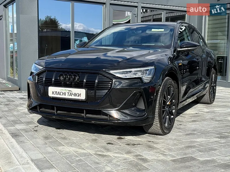 Audi e-tron 2022