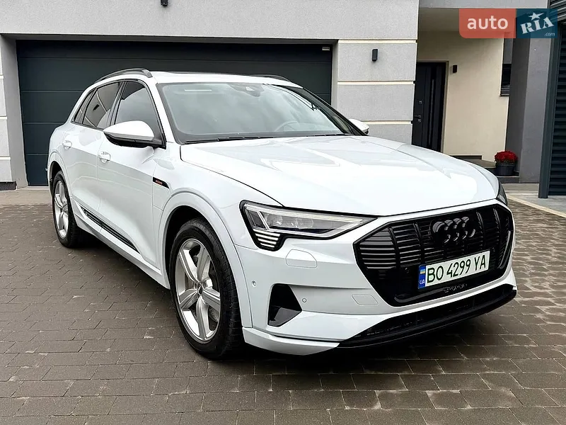 Audi e-tron 2019