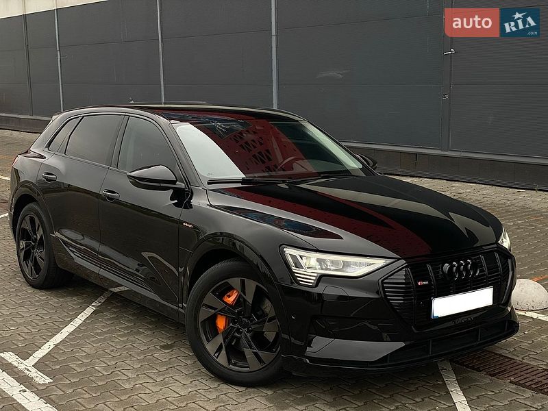 Внедорожник / Кроссовер Audi e-tron 2022 в Киеве