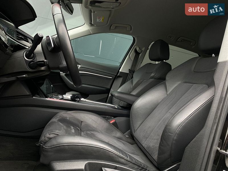 Внедорожник / Кроссовер Audi e-tron 2022 в Киеве
