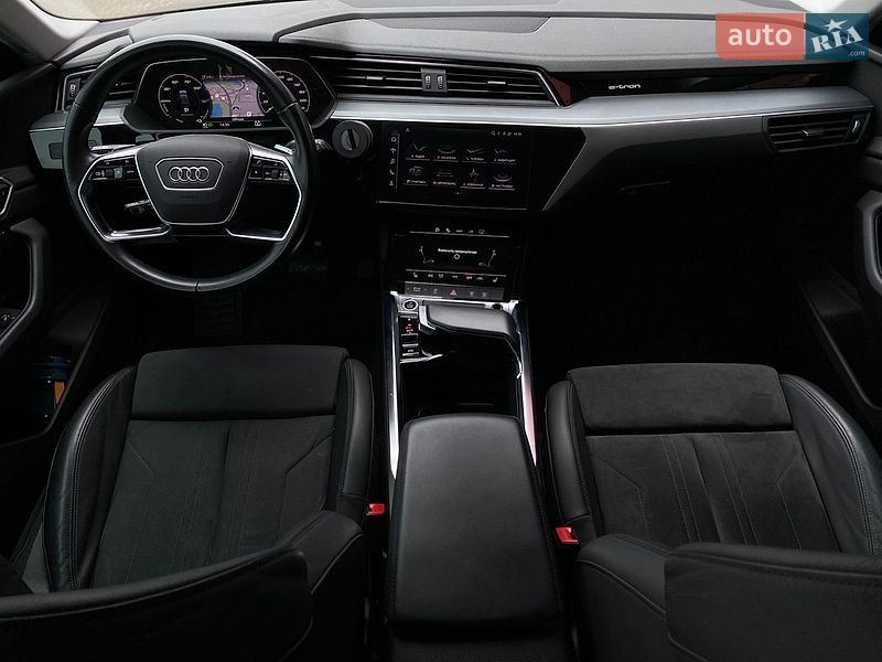Внедорожник / Кроссовер Audi e-tron 2022 в Киеве