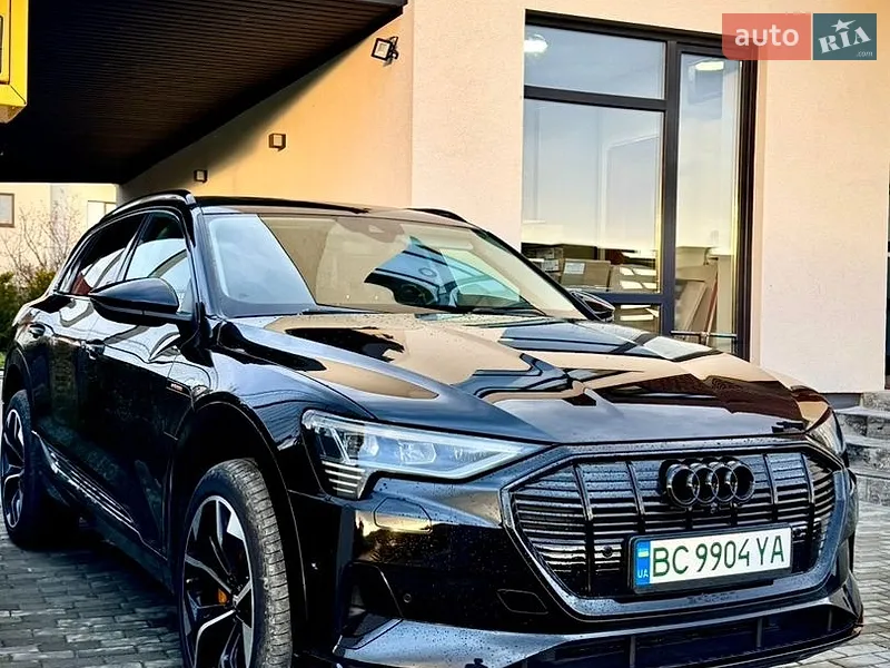 Audi e-tron 2019