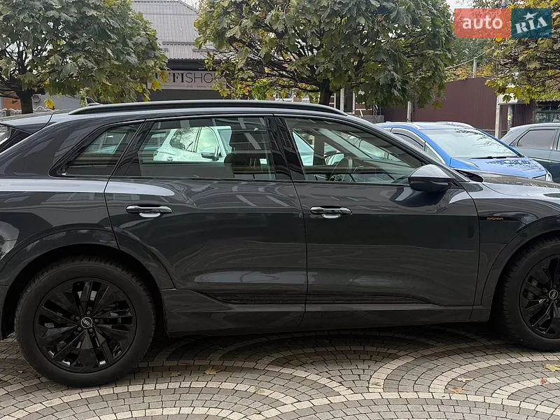 Audi e-tron
