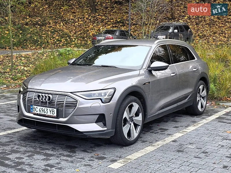 Audi e-tron