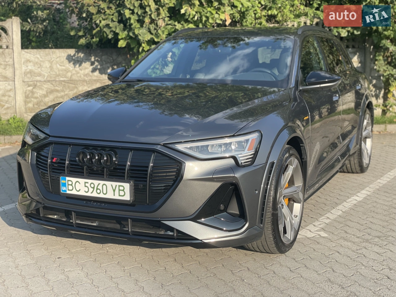 2022 Audi e-tron S - мініатюра 17