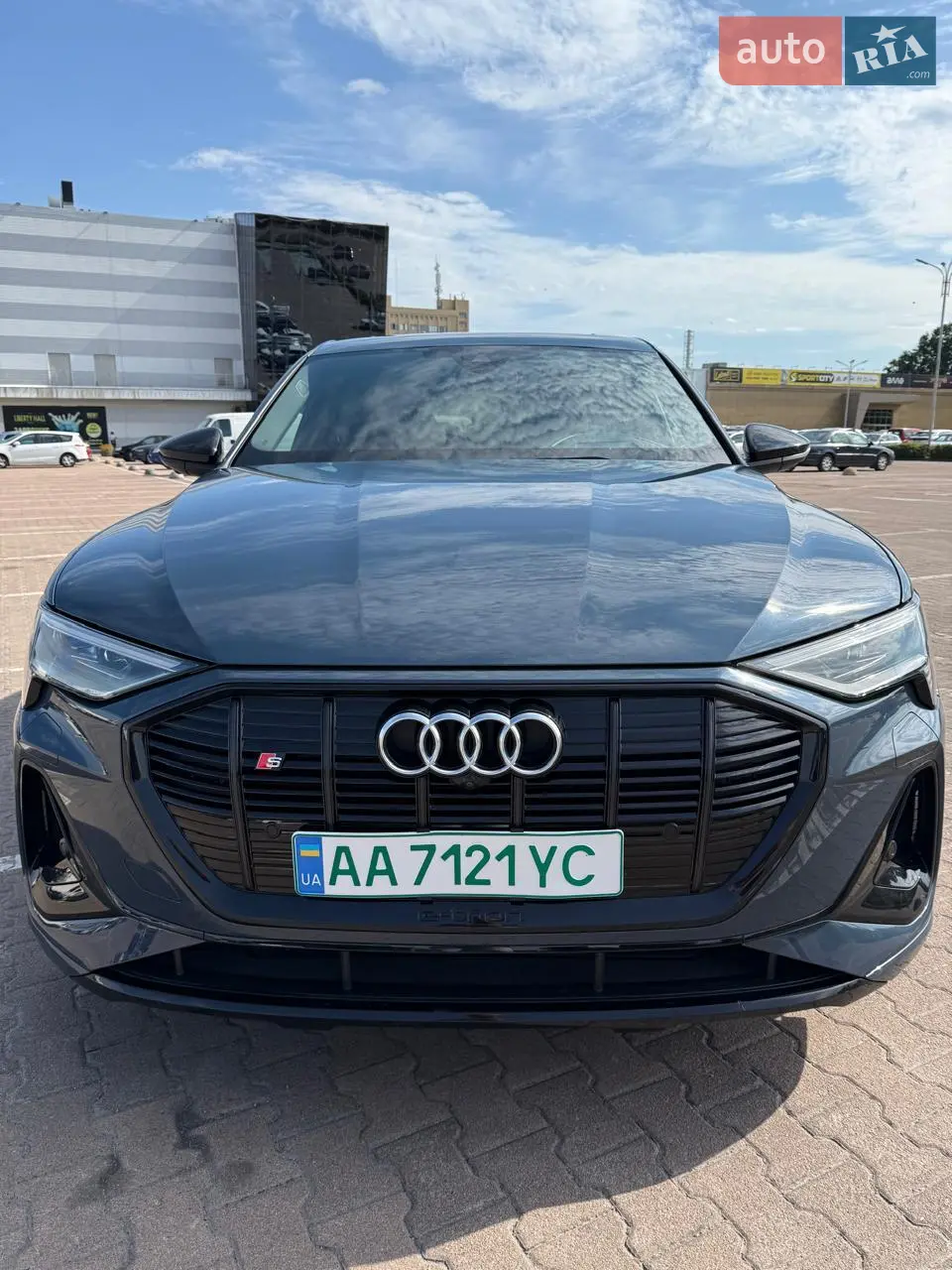 2023 Audi e-tron S Sportback - мініатюра 31