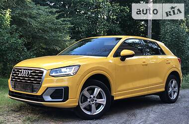 Позашляховик / Кросовер Audi Q2 2017 в 