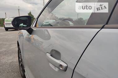 Позашляховик / Кросовер Audi Q2 2022 в 