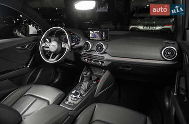 Внедорожник / Кроссовер Audi Q2 2022 в 