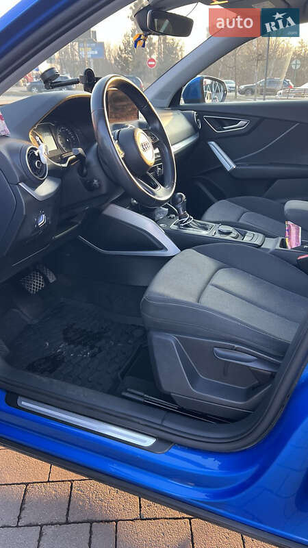 Внедорожник / Кроссовер Audi Q2 2017 в Хмельницком