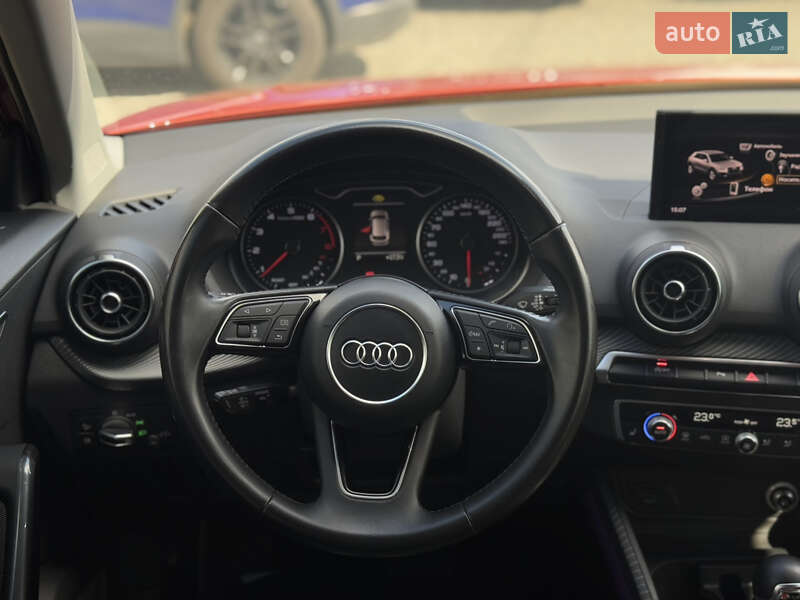 Внедорожник / Кроссовер Audi Q2 2016 в Мукачево